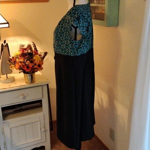 AGB Two Piece Look Dress - Picture 5 of 12